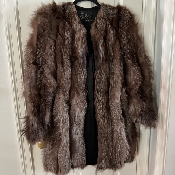 SOLD Silver Fox Faux Fur Jacket - Picture 1 of 4
